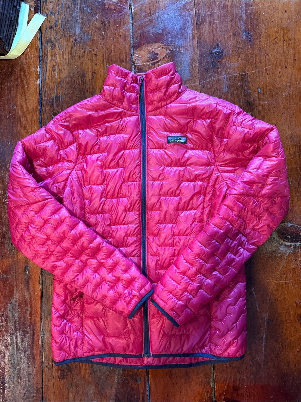 Patagonia Women's Bright Pink Lightweight Quilted Puffer Jacket